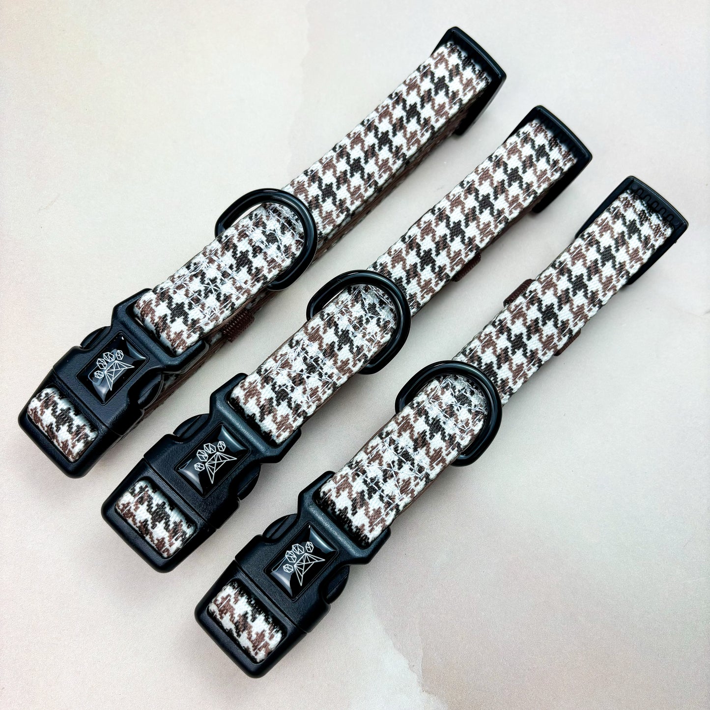 Country Houndstooth Collar