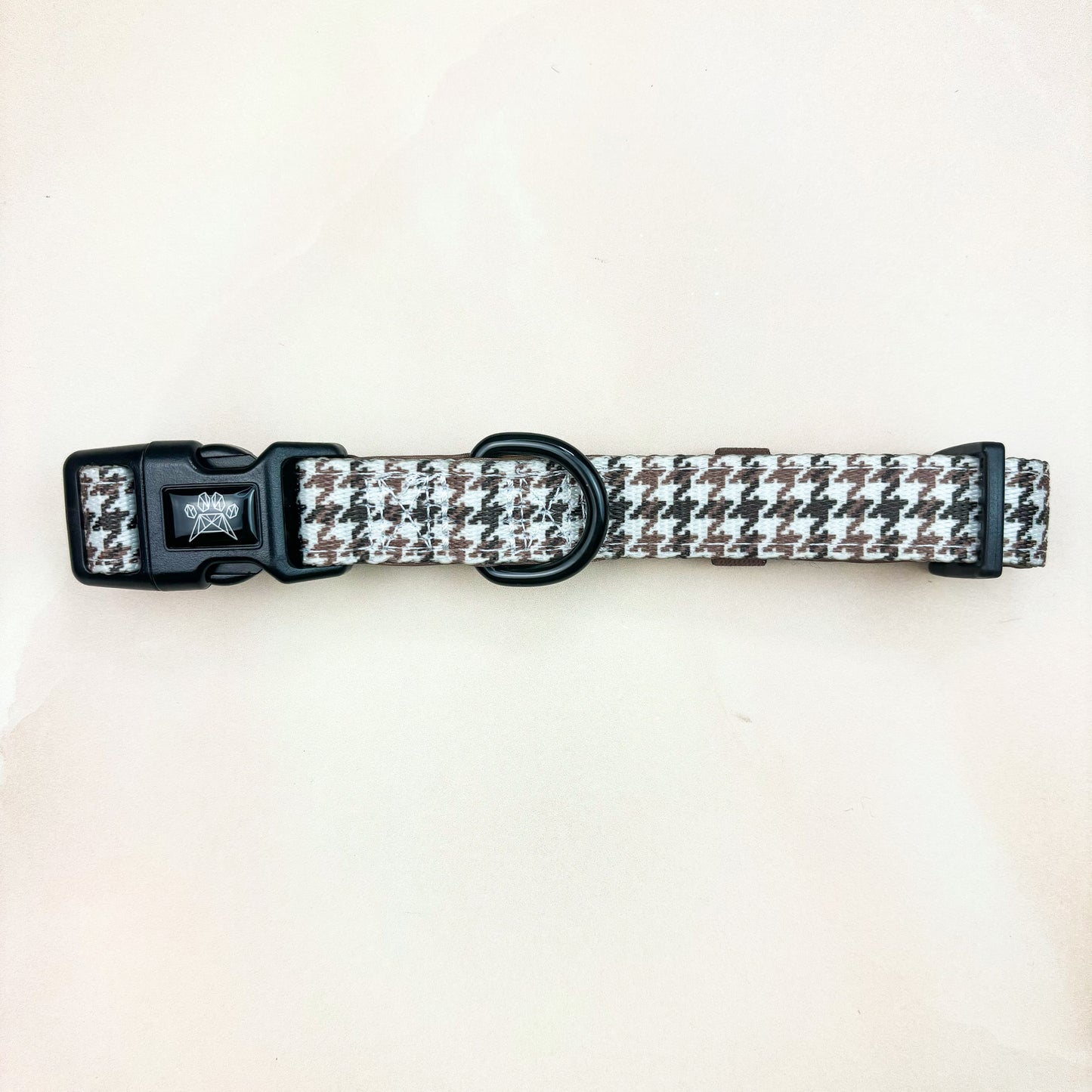 Country Houndstooth Collar