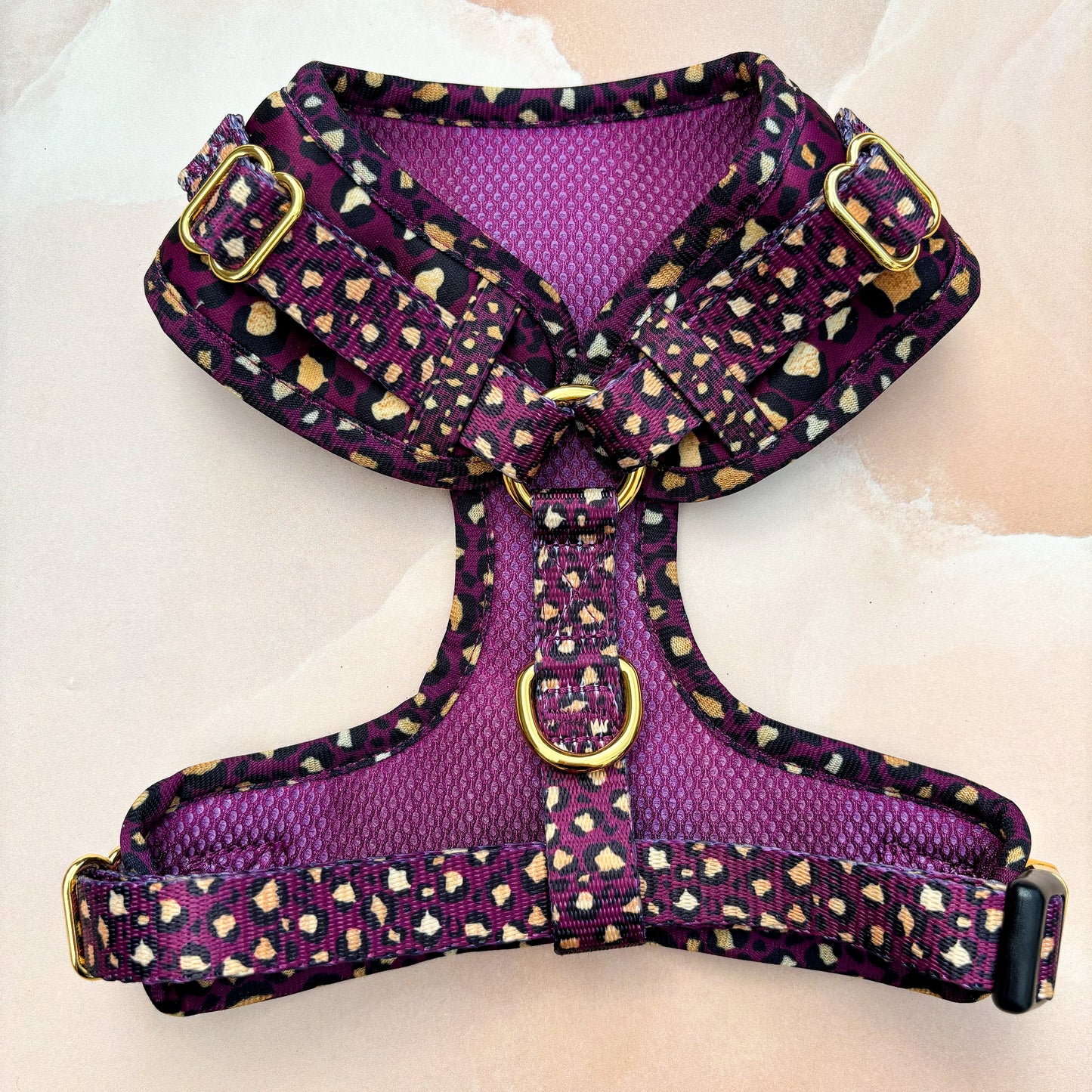 Amethyst Safari Deluxe Adjustable Harness