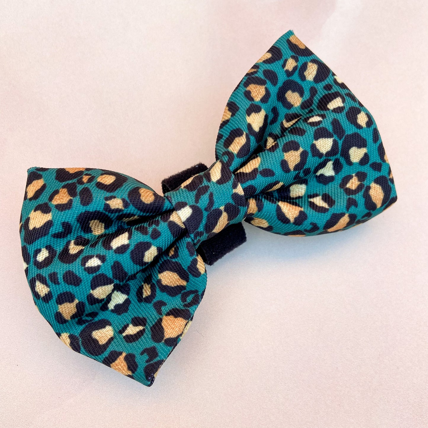 Emerald Safari Deluxe Bow Tie