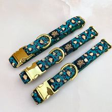 Load image into Gallery viewer, Emerald Safari Deluxe Collar
